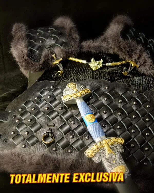 Armadura artesanal de cuero vikinga ©SamuraiLeatherGear.com
